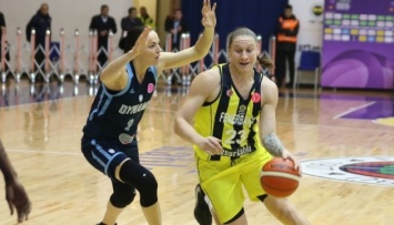 Украинка Ягупова лидирует в голосовании за лучшую баскетболистку сезона в Евролиге
