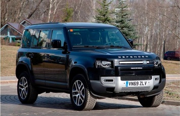 Новый Land Rover Defender добрался до России