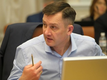 Уманский: Нефьодов рассказывает про реформу на таможне, а на самом деле там ситуация - при Януковиче просто отдыхали