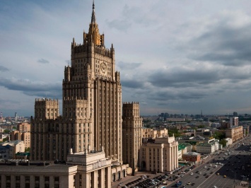 В МИД РФ заявили, что Украина отказалась от создания консультационного совета с боевиками "ЛДНР"