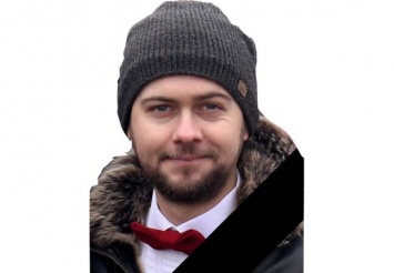 Жители «Райончика» высадили зеленую аллею в память о погибшем активисте Александре Усачеве (ФОТО)