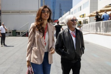 89-летний экс-владелец Формулы-1 в четвертый раз станет отцом
