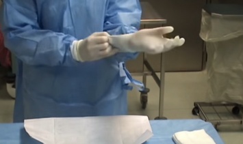 Перчатки вас не спасут: врачи развенчали еще один популярный миф о заболевании