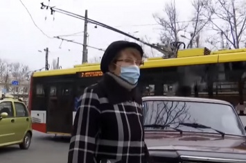 Проблема с масками решилась сама собой: Кабмин разрешил украинцам ходить без них - в чем причина