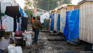 В Греции закрыли на карантин еще один лагерь для мигрантов