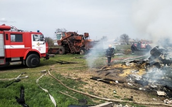 В Каховском районе сгорело 120 тюков сена