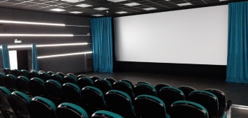 Фонд кино продлевает прием заявок на оснащение кинозалов