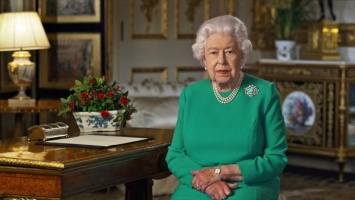 Елизавета II обратилась к британцам с речью в связи с распространением коронавируса