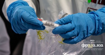 В США намекнули, что простое дистанцирование может не помочь в борьбе с коронавирусом