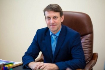 Запорожский депутат задекларировал землю в Крыму и долг в 1,2 миллиона гривен