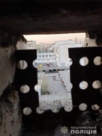 Покушение на Титова: полиция показала место засады и оружие киллера (ФОТО и ВИДЕО)