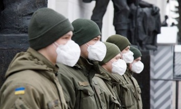 Министр обороны рассказал, как пройдут призыв и демобилизация в пандемию коронавируса