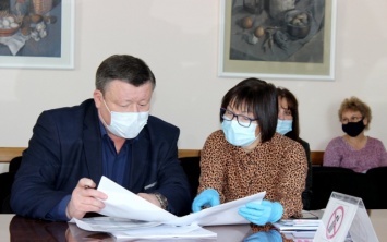 Херсонский областной совет выделил еще 20 миллионов гривен на борьбу с коронавирусом