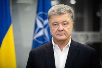 Порошенко призвал принять закон о банках в интересах украинцев