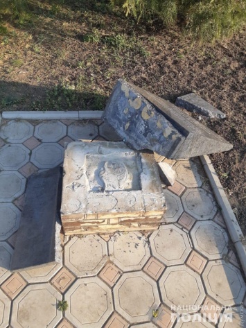 В Одесской области вандал разбил памятник чернобыльцам