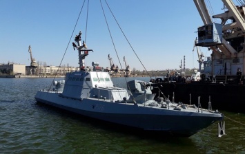 В Николаеве спустили на воду отремонтированные катера для ВМС