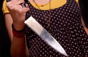 Харьковчанка воткнула нож в голову случайному знакомому (фото)