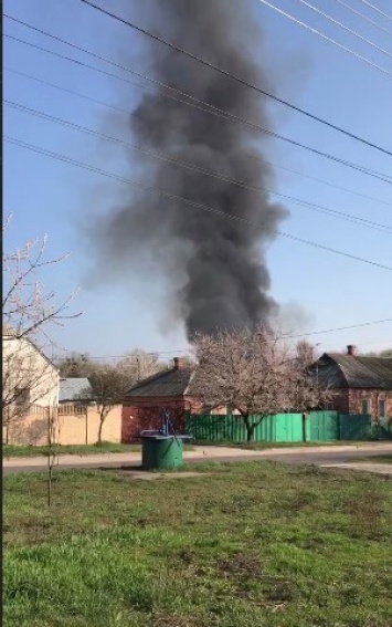 В частном секторе Харькова произошел масштабный пожар