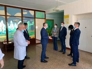 Сенкевич показал главному санитарному врачу страны, как горбольницу №3 готовят к работе в условиях распространения COVID-19 (ФОТО)