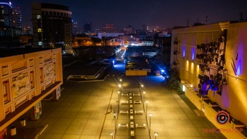 Как в Днепре выглядит ночной Театральный бульвар