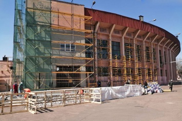 В Кривом Роге стартовала реконструкция стадиона "Металлург"