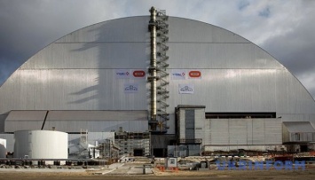 Пожары в Чернобыльской зоне: на объектах АЭС радиация не превышена