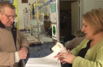 Долгожданная тысяча от Кабмина: украинцам рассказали, когда начнутся обещанные выплаты