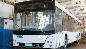 В Виннице готовят на маршруты два троллейбуса собственного производства VinLine
