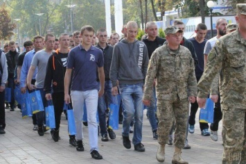 В Харькове суд вынес приговор сбежавшему со срочной службы: штраф и "гуляй дальше"