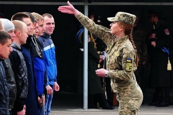 Кабинет министров перенес срок призыва на армейскую службу