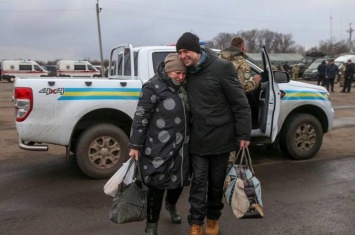 Родственники пленных требуют встречи с Зеленским