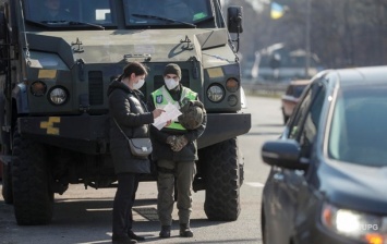 Из-за проверок на въездах в Киев образовались пробки