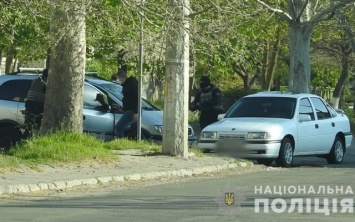 В Херсоне правоохранители задержали преступную группировку, которая совершила разбойное нападение на предпринимателя