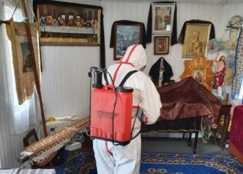 МВД просит прихожан не ходить в церкви и не становиться причиной "коронавирусного ада" в Украине
