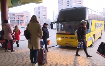 Заробитчанам пора паковать чемоданы: Европа взвыла без рабочих рук - готовы вернуть украинцев хоть сейчас