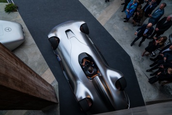 Mercedes готовит икону спортивного стиля в лице Silver Arrow