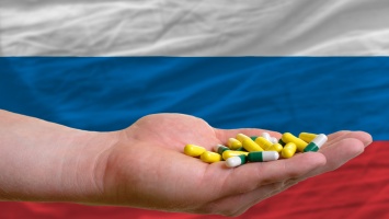 Более 50 жизненно важных лекарств могут перестать производить в России