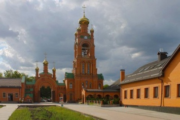 Третий монастырь УПЦ МП в Киеве закрыли на карантин