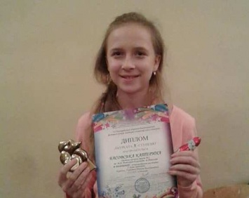 Гимназистка из Николаева заняла второе место на всеукраинском конкурсе «Золотые голоса» (ФОТО)