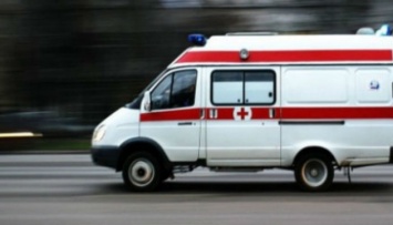 Появилось видео масштабной аварии в центре Запорожья: перевернулся "Ланос", есть пострадавшие