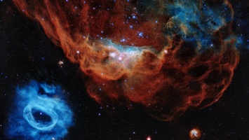 NASA показало новый снимок телескопа "Хаббл" в день его 30-летия
