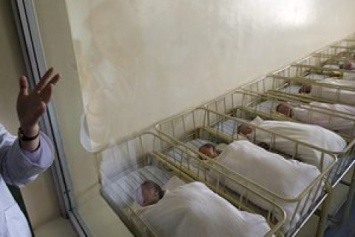 В Киеве разоблачили схему переправки младенцев за границу под прикрытием суррогатного материнства