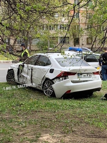 В Харькове столкнулись "Lexus" и "Chery": пострадали пять человек, среди которых есть дети, - ВИДЕО