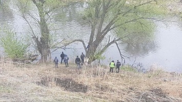 На берегу реки в Харькове нашли скелет человека: полиция расследует убийство, - ФОТО