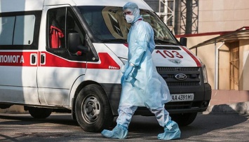Назвали возможные причины высокой заболеваемости медиков в Украине