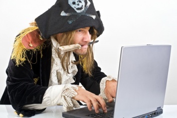 В самоизоляции люди стали чаще пользоваться пиратскими видеосервисами