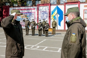 Присягнули на верность Украине: в воинской части нацгвардии 3011 состоялся ритуал присяги контрактных служащих
