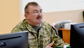 На оккупированном Донбассе находится более двух тысяч кадровых офицеров РФ - командующий ОС