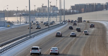 Российские автодилеры потеряли в апреле около 280 млрд рублей