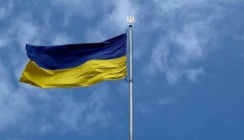 Одесситы восстановили флагшток с Государственным Флагом на Куликовом поле